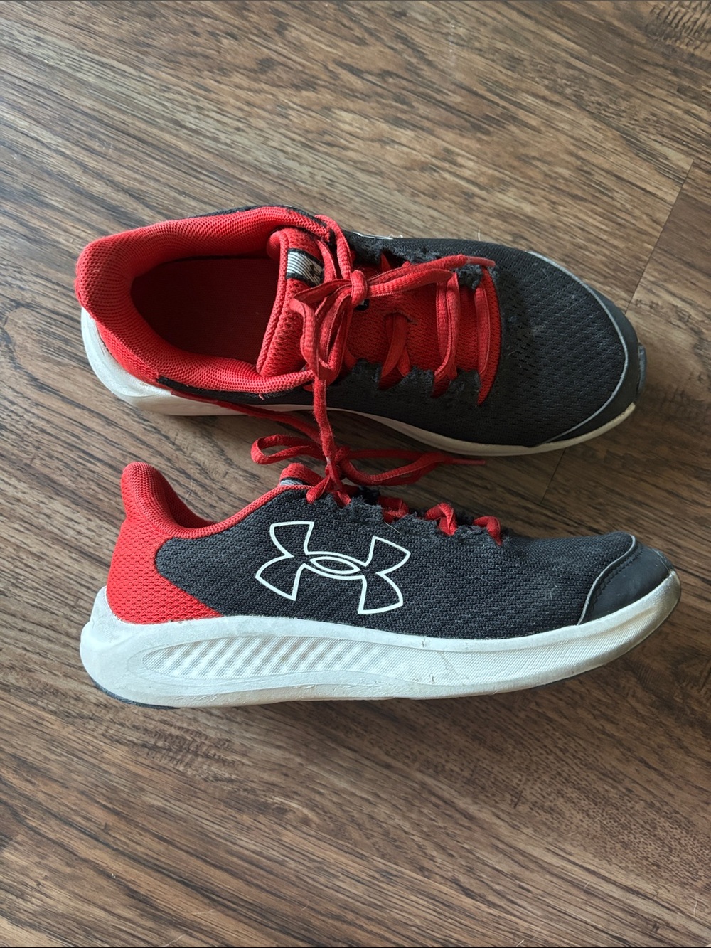 Under Armour Charged Pursuit Youth 5Y Black Red Running Shoes 3026695-001